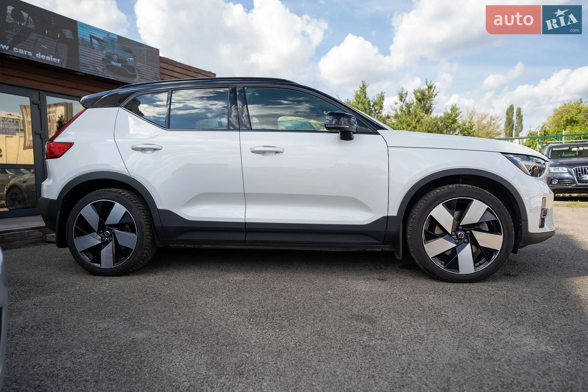 2022 Volvo XC40 - мініатюра 5
