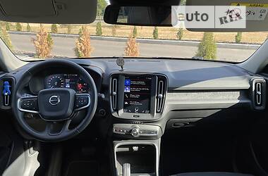 Внедорожник / Кроссовер Volvo XC40 2019 в Киеве