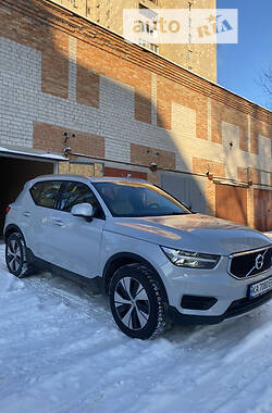 Позашляховик / Кросовер Volvo XC40 2021 в Києві