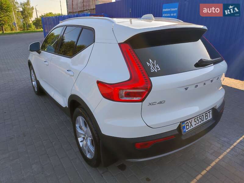 Внедорожник / Кроссовер Volvo XC40 2019 в Шепетовке