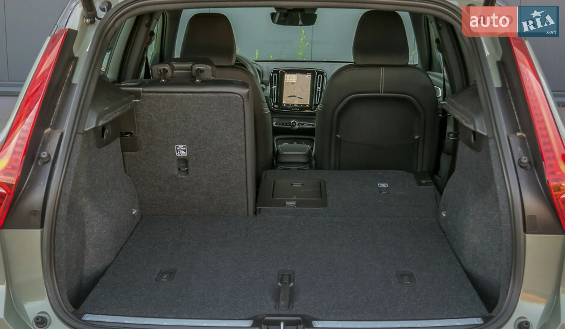 2021 Volvo XC40 - мініатюра 17