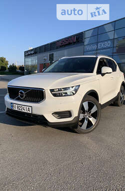 Внедорожник / Кроссовер Volvo XC40 2020 в Полтаве