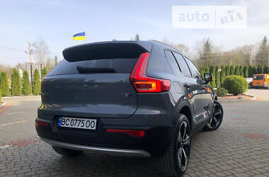 Внедорожник / Кроссовер Volvo XC40 2020 в 
