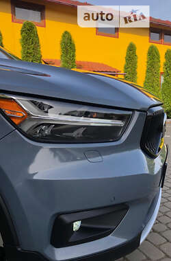 Внедорожник / Кроссовер Volvo XC40 2020 в 