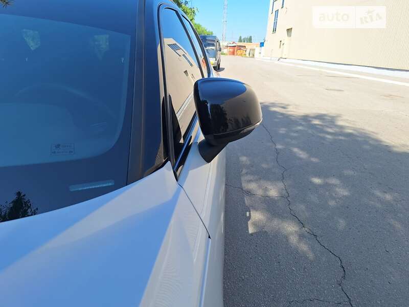 Внедорожник / Кроссовер Volvo XC40 2021 в Полтаве
