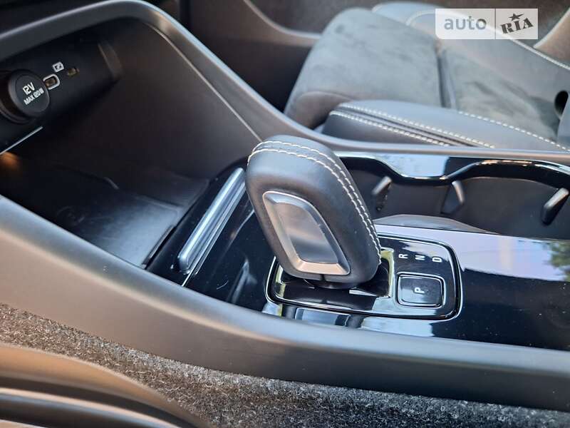 Внедорожник / Кроссовер Volvo XC40 2021 в Полтаве