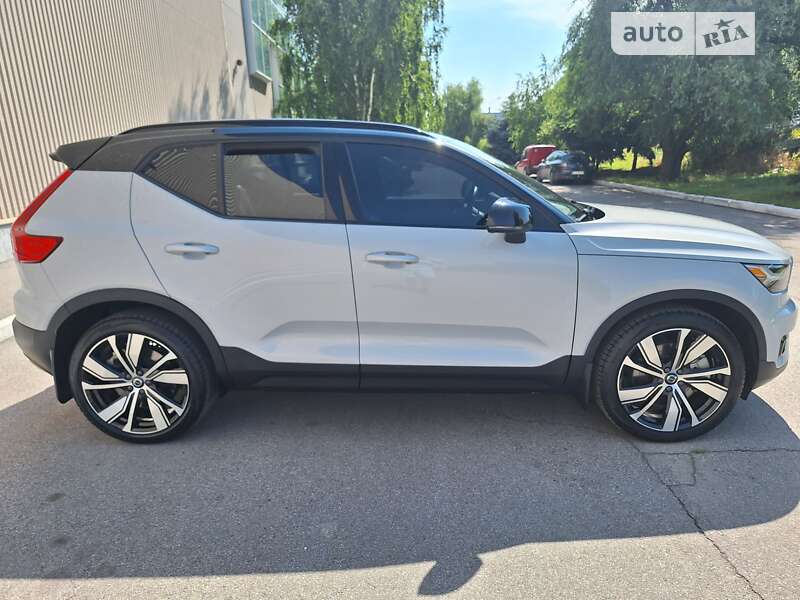 Внедорожник / Кроссовер Volvo XC40 2021 в Полтаве