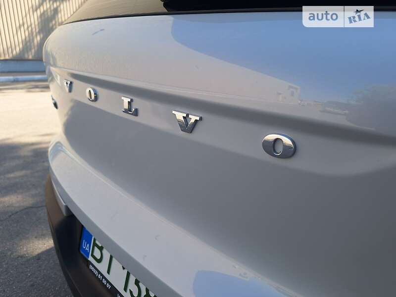 Внедорожник / Кроссовер Volvo XC40 2021 в Полтаве