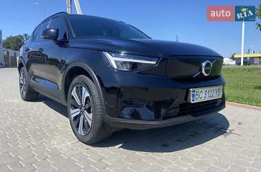 Внедорожник / Кроссовер Volvo XC40 2022 в Мостиске