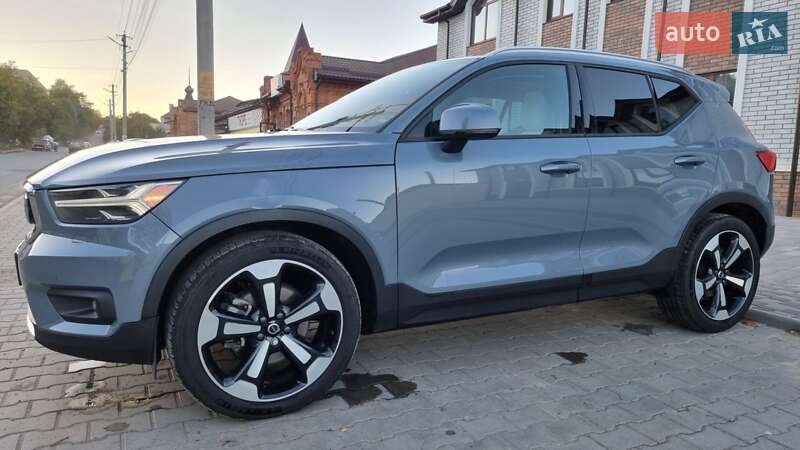 Внедорожник / Кроссовер Volvo XC40 2019 в Балте