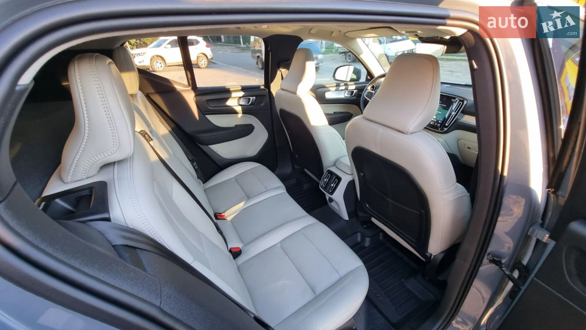 2019 Volvo XC40 - мініатюра 13