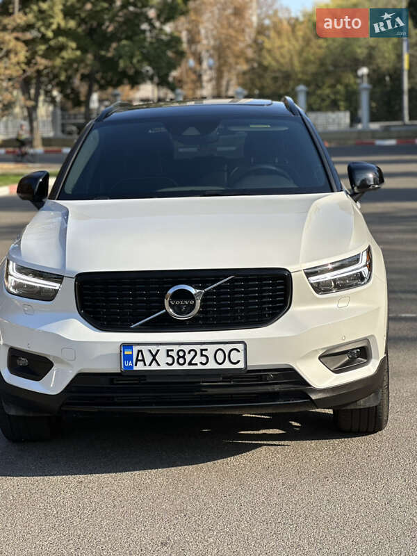 Позашляховик / Кросовер Volvo XC40 2020 в Харкові