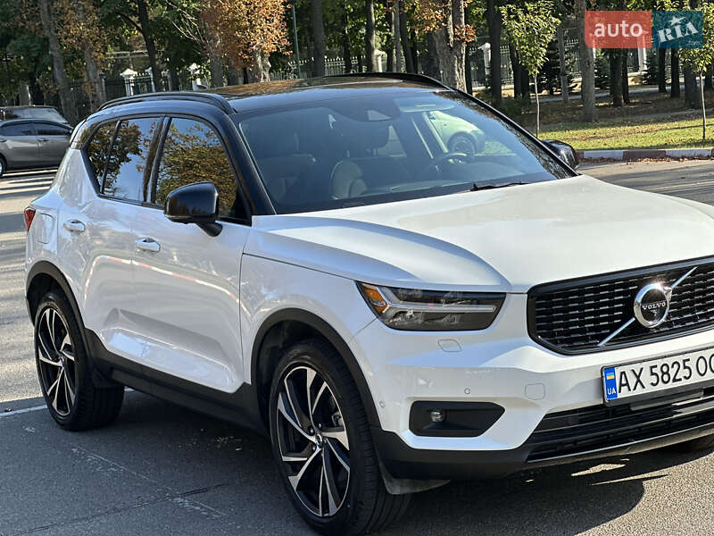 Позашляховик / Кросовер Volvo XC40 2020 в Харкові