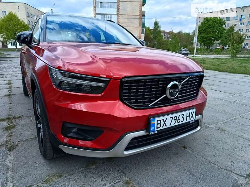 Внедорожник / Кроссовер Volvo XC40 2020 в Славуте