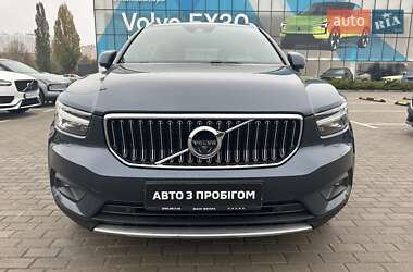 Внедорожник / Кроссовер Volvo XC40 2021 в Киеве