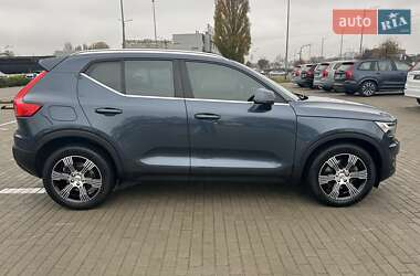 Внедорожник / Кроссовер Volvo XC40 2021 в Киеве