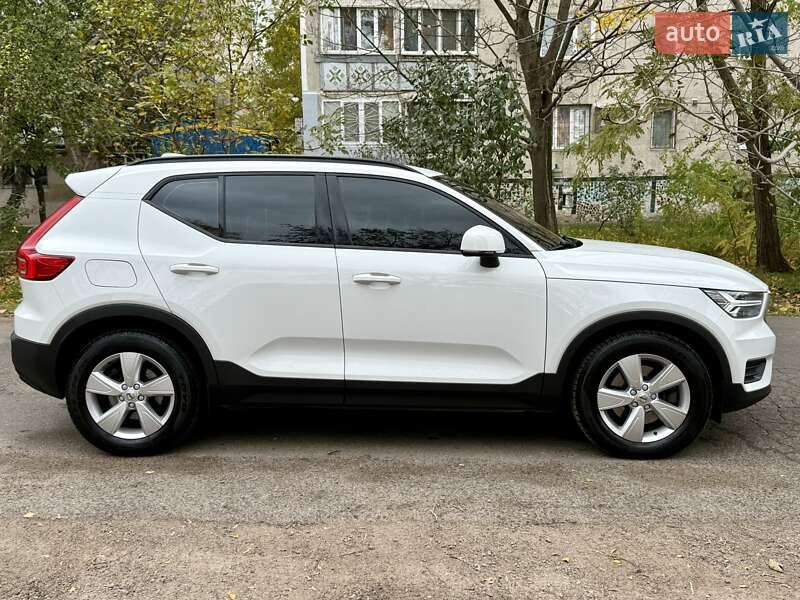 Позашляховик / Кросовер Volvo XC40 2019 в Одесі