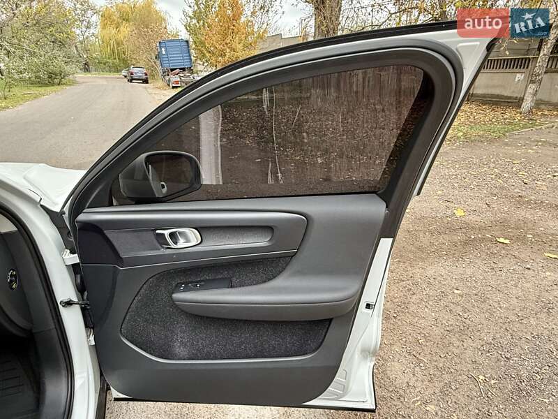 Позашляховик / Кросовер Volvo XC40 2019 в Одесі