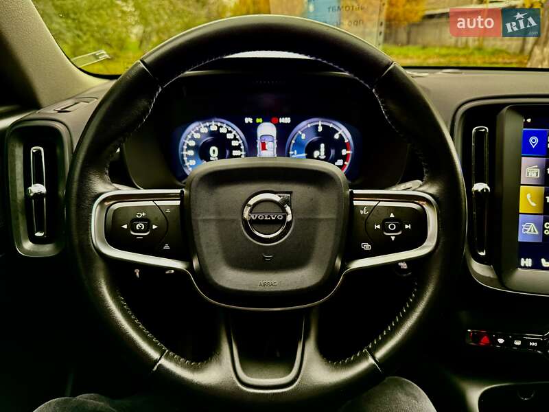 Позашляховик / Кросовер Volvo XC40 2019 в Одесі