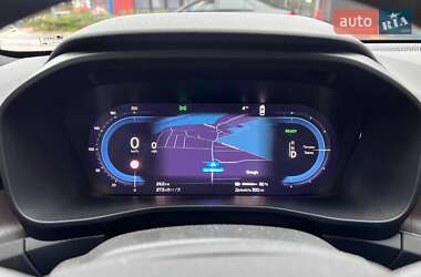 Внедорожник / Кроссовер Volvo XC40 2023 в 