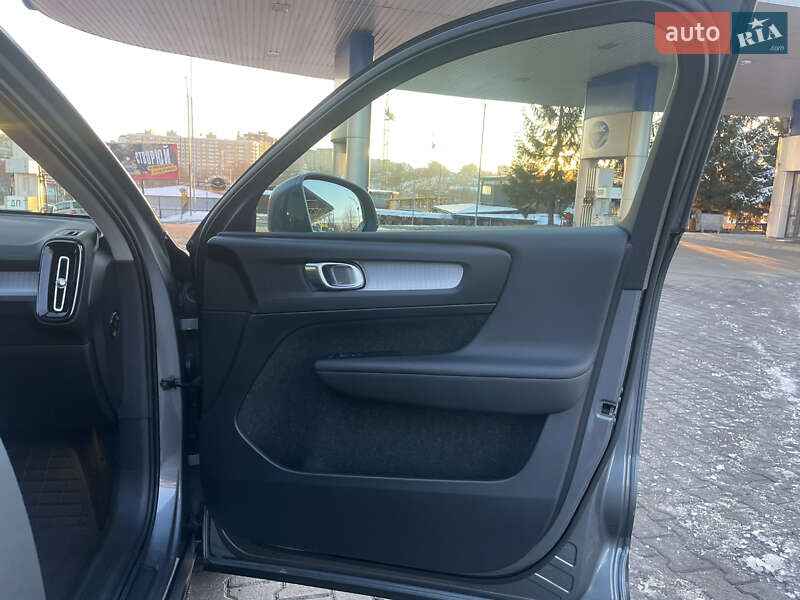Внедорожник / Кроссовер Volvo XC40 2018 в Хмельницком