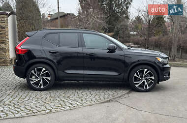 Позашляховик / Кросовер Volvo XC40 2022 в Запоріжжі