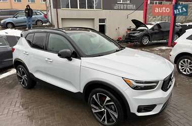 Volvo XC40 2022