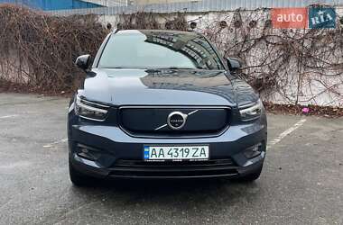 Внедорожник / Кроссовер Volvo XC40 2021 в Киеве