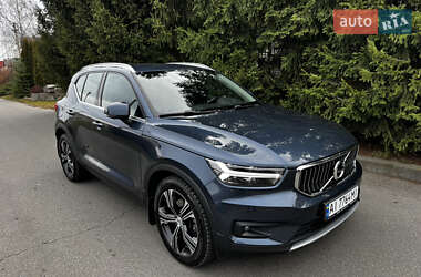 Внедорожник / Кроссовер Volvo XC40 2019 в Киеве