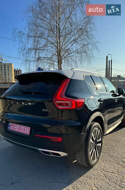 Внедорожник / Кроссовер Volvo XC40 2018 в Тернополе