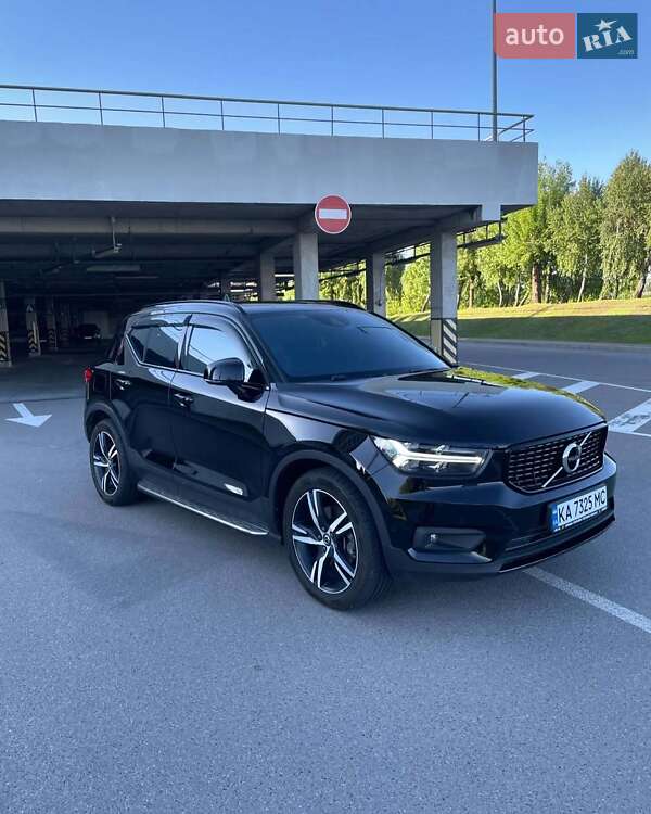 Позашляховик / Кросовер Volvo XC40 2018 в Львові