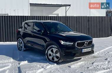 Внедорожник / Кроссовер Volvo XC40 2018 в Киеве