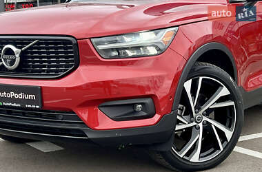 Внедорожник / Кроссовер Volvo XC40 2022 в Киеве