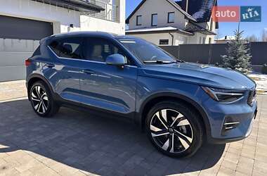 Внедорожник / Кроссовер Volvo XC40 2023 в Самборе