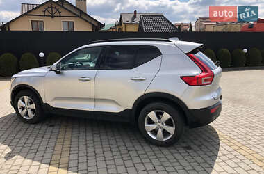 Внедорожник / Кроссовер Volvo XC40 2019 в 
