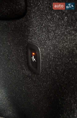 Позашляховик / Кросовер Volvo XC40 2021 в 