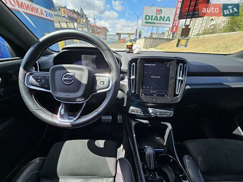 Внедорожник / Кроссовер Volvo XC40 2021 в Тернополе