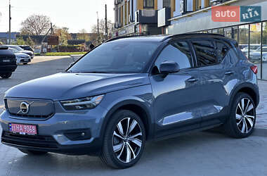 Позашляховик / Кросовер Volvo XC40 2022 в 