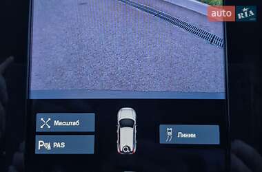 Позашляховик / Кросовер Volvo XC40 2021 в 