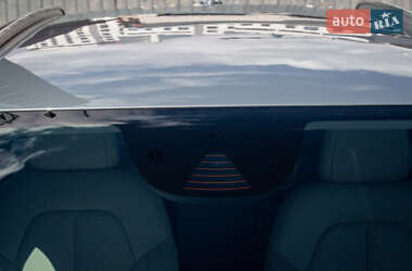 Позашляховик / Кросовер Volvo XC40 2020 в 
