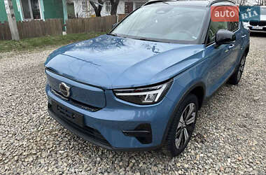 Внедорожник / Кроссовер Volvo XC40 2022 в 
