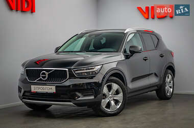 Внедорожник / Кроссовер Volvo XC40 2019 в Киеве