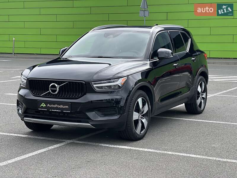 Внедорожник / Кроссовер Volvo XC40 2018 в Киеве