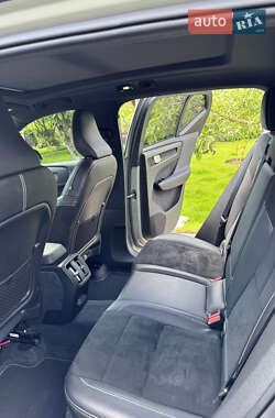 Позашляховик / Кросовер Volvo XC40 2021 в 