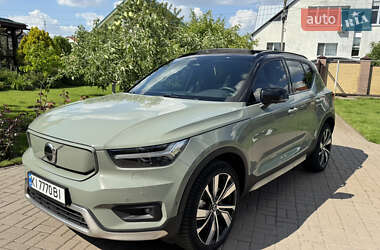 Позашляховик / Кросовер Volvo XC40 2021 в 