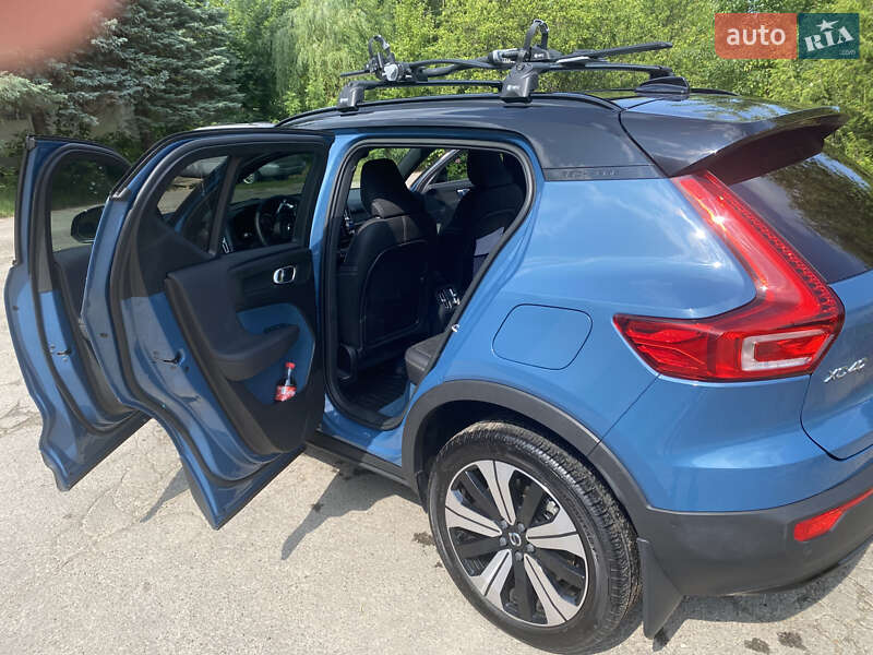 Внедорожник / Кроссовер Volvo XC40 2022 в Львове