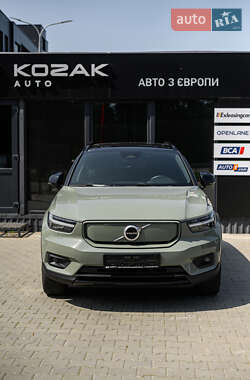 Внедорожник / Кроссовер Volvo XC40 2021 в 
