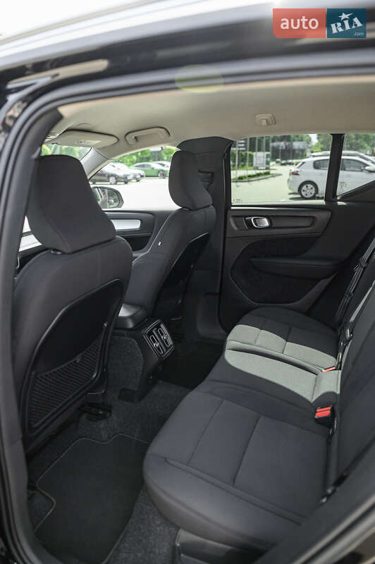 Внедорожник / Кроссовер Volvo XC40 2020 в Львове фото 22 Внедорожник / Кроссовер Volvo XC40 2020 в Львове