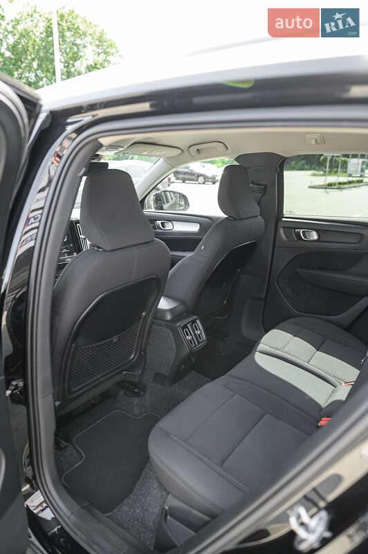 Внедорожник / Кроссовер Volvo XC40 2020 в Львове фото 35 Внедорожник / Кроссовер Volvo XC40 2020 в Львове