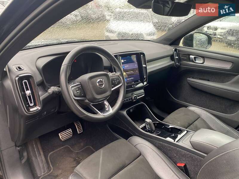 Позашляховик / Кросовер Volvo XC40 2020 в Львові